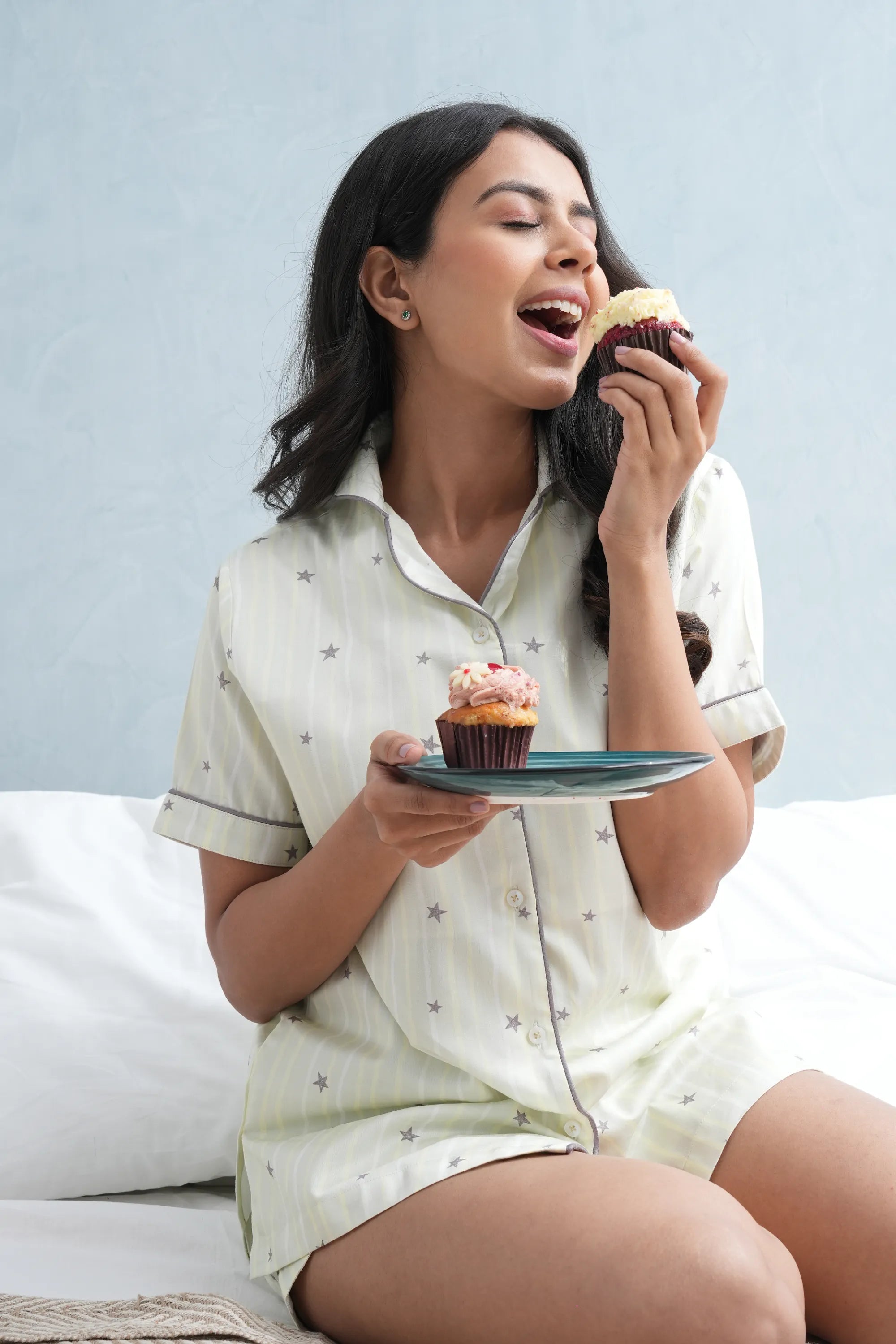 starry dreams bra-less shorts set