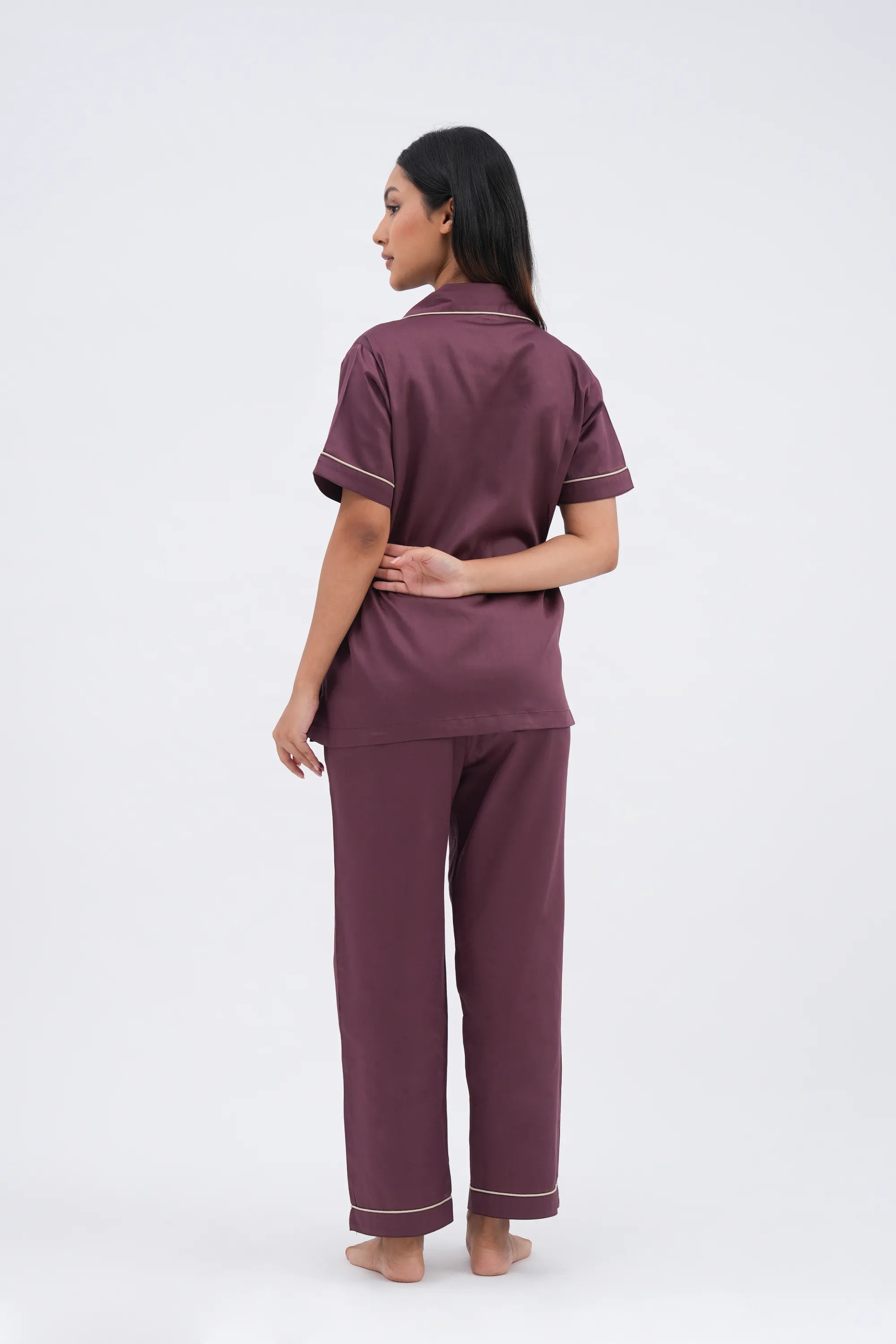 wine down bra-less pyjama set